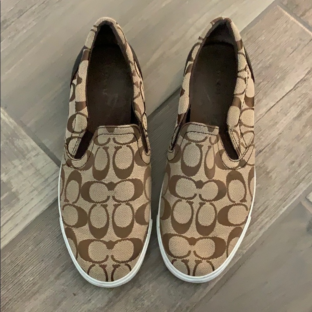 Authentic Coach logo slide on casual shoes